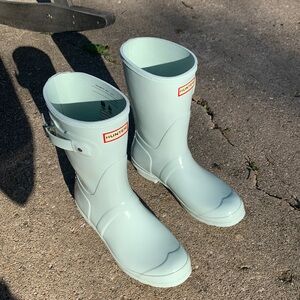 Women’s hunter rain boots